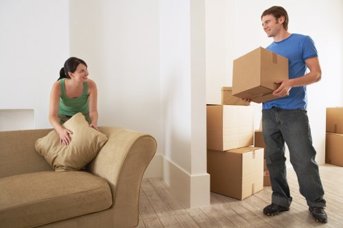 Moving truck service supporting a flat move near Tooting Broadway